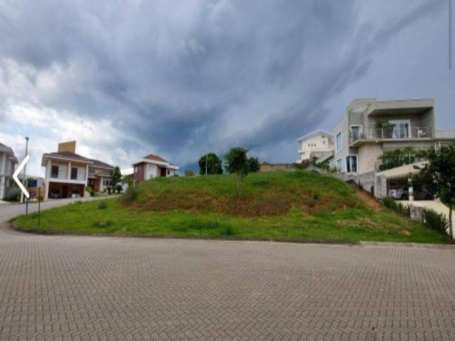 Venda em Condomínio Reserva do Paratehy - São José dos Campos