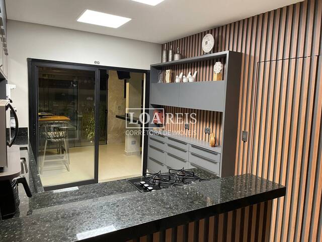 #1215 - Casa para Venda em São José dos Campos - SP - 2