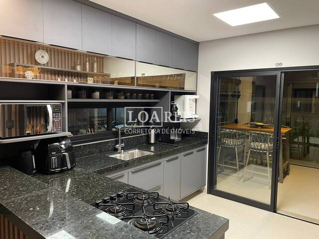 #1215 - Casa para Venda em São José dos Campos - SP